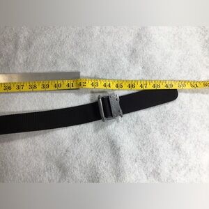 Kuhl Men’s Black Belt Bag with Silver Buckle 48 inch